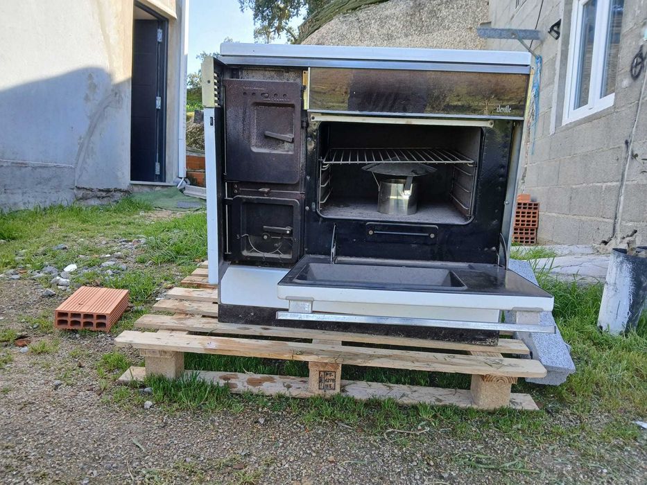 Forno a lenha marca DEVILLE