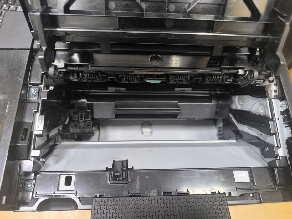 Лазерный принтер HP LaserJet Pro P1606dn