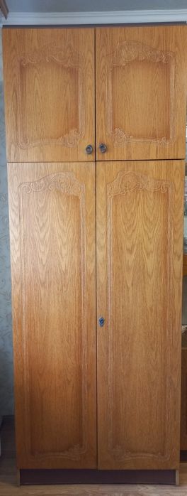 Шафи, тумбочки, комод