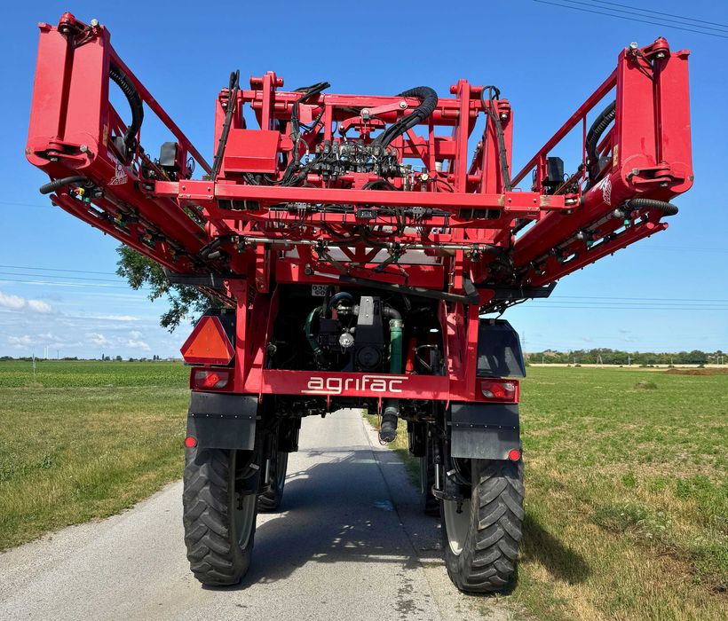 Opryskiwacz samojezdny podnoszony AGRIFAC CONDOR CLEARANCE 4000l C03 30/21 m