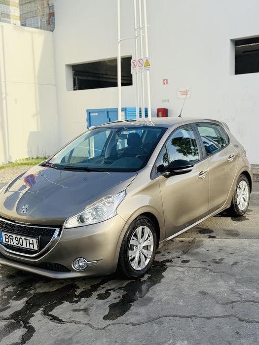 Peoguet 208, 2015 Caixa Automatico 1.2 Gasolina