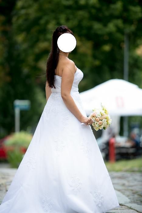 Suknia ślubna+ welon+ musznik+ kamizelka