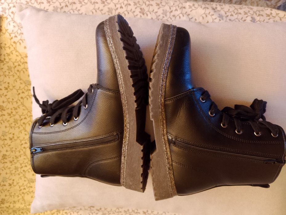 Buty Glany damskie/dziewczęce ocieplane rozmiar 38 EU