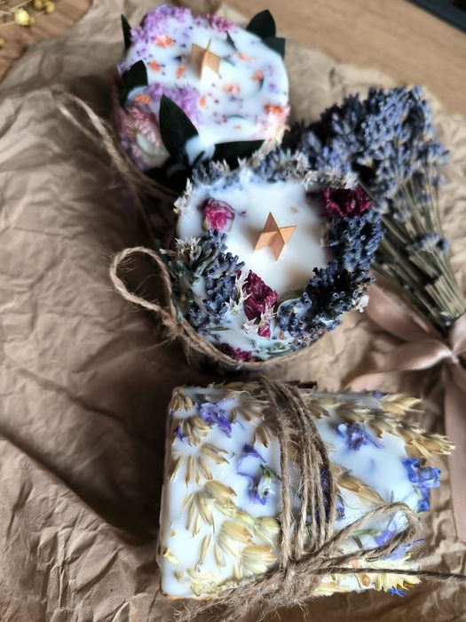 Натуральні свічки. Інтер'єрний вінок. Дідух. Букет із сухоцвітів