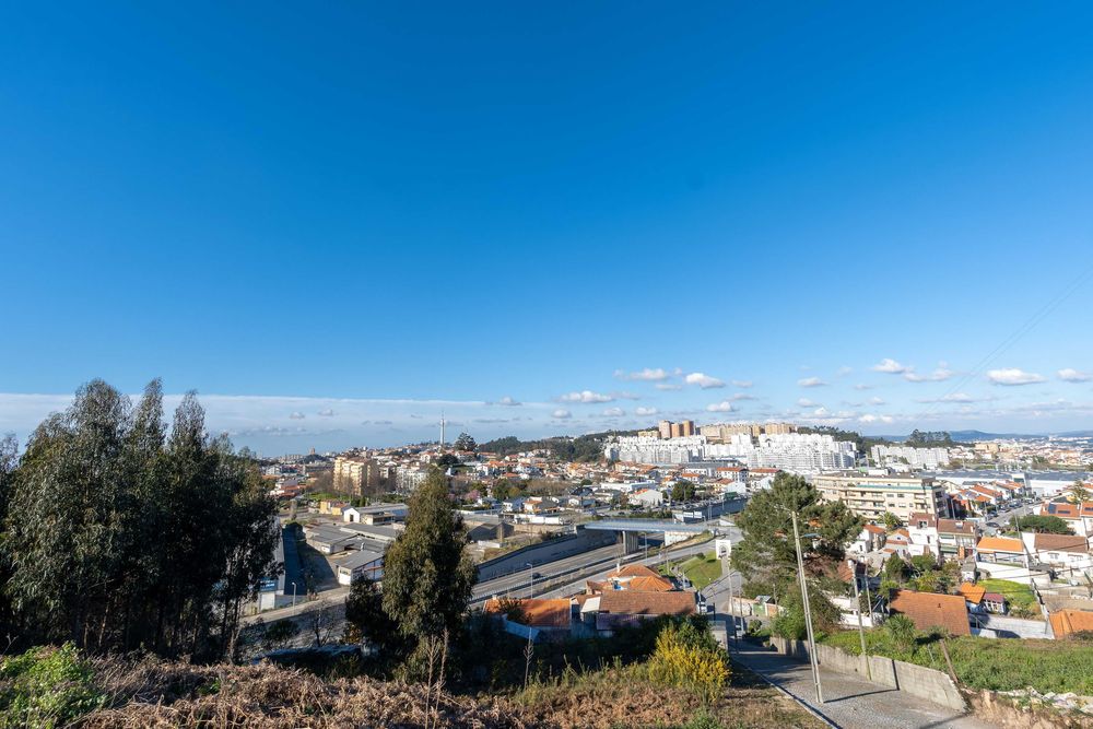 Urban Plot with Approved PIP | 6,047 m² | Canelas, Vila Nova de Gaia