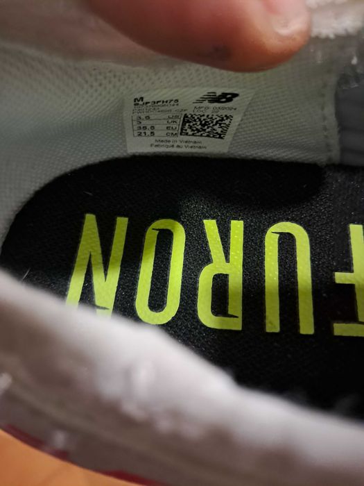 Chuteiras New Balance Furon Dispatch FG V7+ numero 35 e 1/2