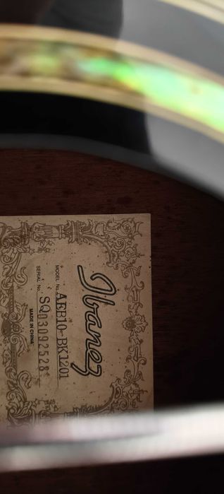 Ibanez AE10-BK1201 baixo