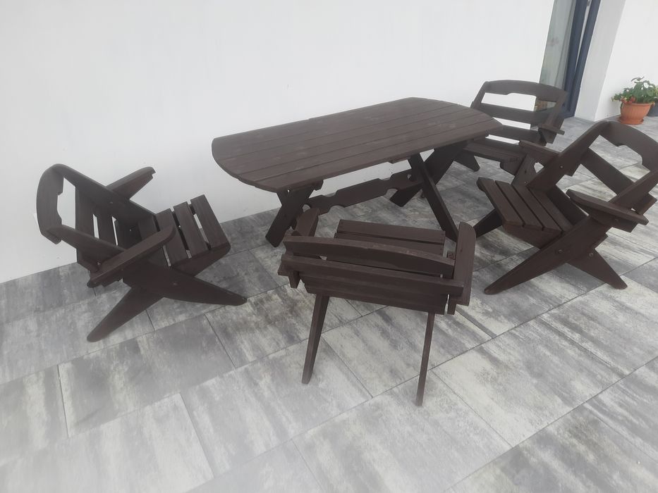Meble ogrodowe stół krzesła drewniane jak nowe
