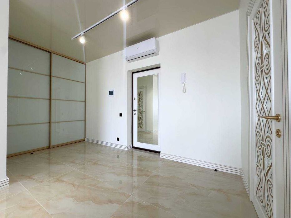 Оренда 1-кімнатної квартири в ЖК "PLUS 1"  вул. Малоголосківська 16б