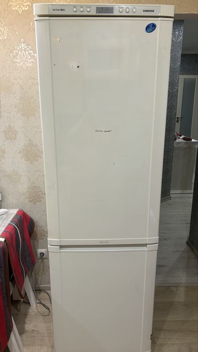 Холодильник samsung