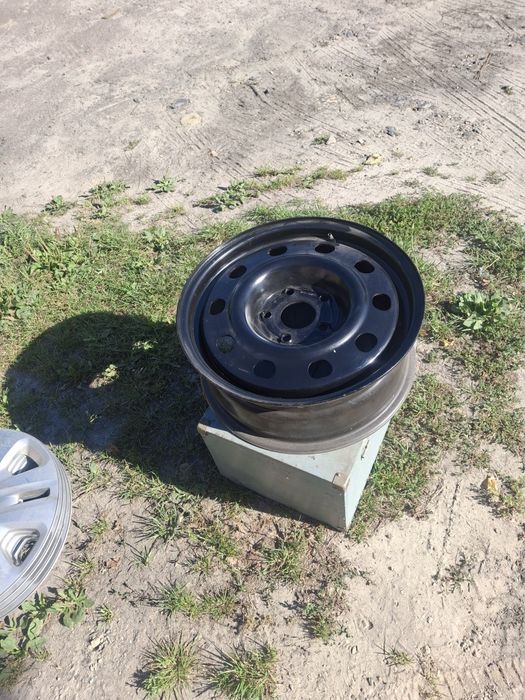 Продам диски R17 для Dodge djorni