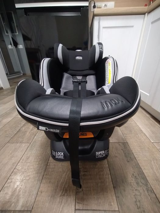 Автокрісло chicco next fit zip max air від 0 до 6-7 років