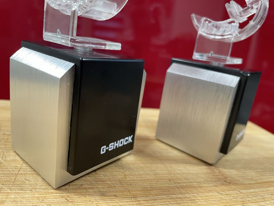 Casio G Shock sztojaczki na zegarki (2 sztuki) ekspozytor