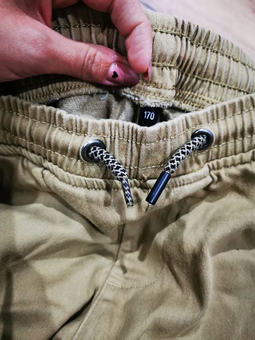 Joggery reporter young.