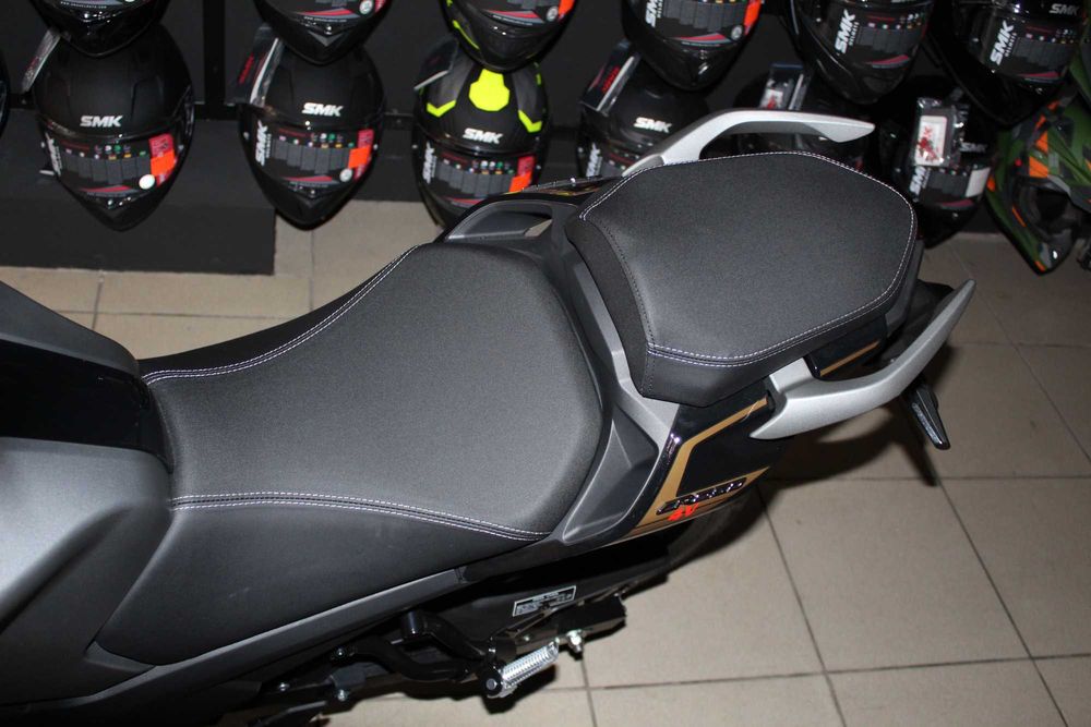 Мотоцикл LONCIN LX250-15D CR4 NEW (двигун LC171YMM)