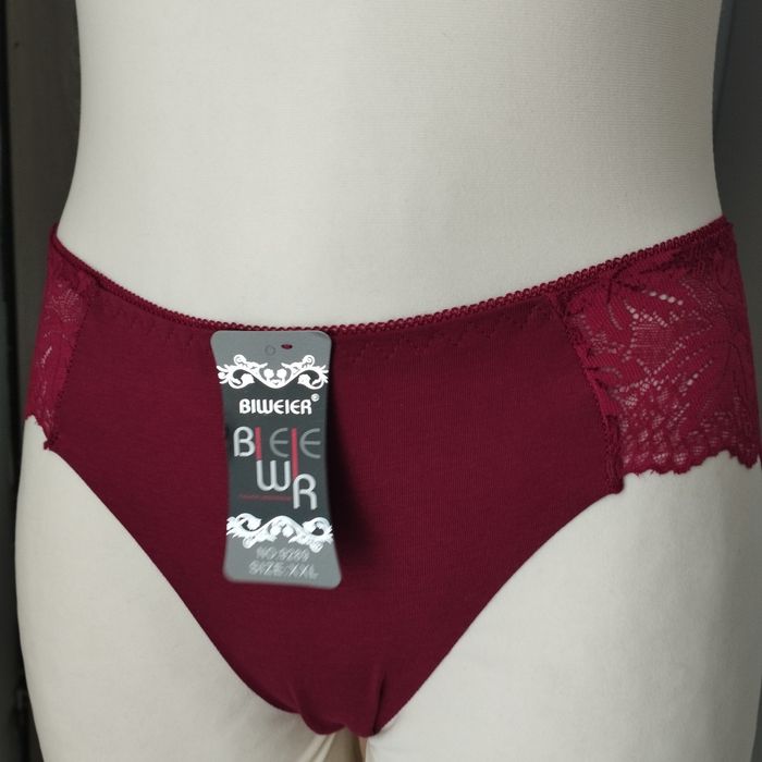 Nowe koronkowe majtki damskie - Collection by Biweier 
 38