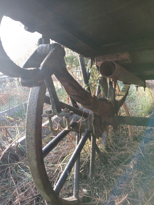 Charretes e carroças antiguidades