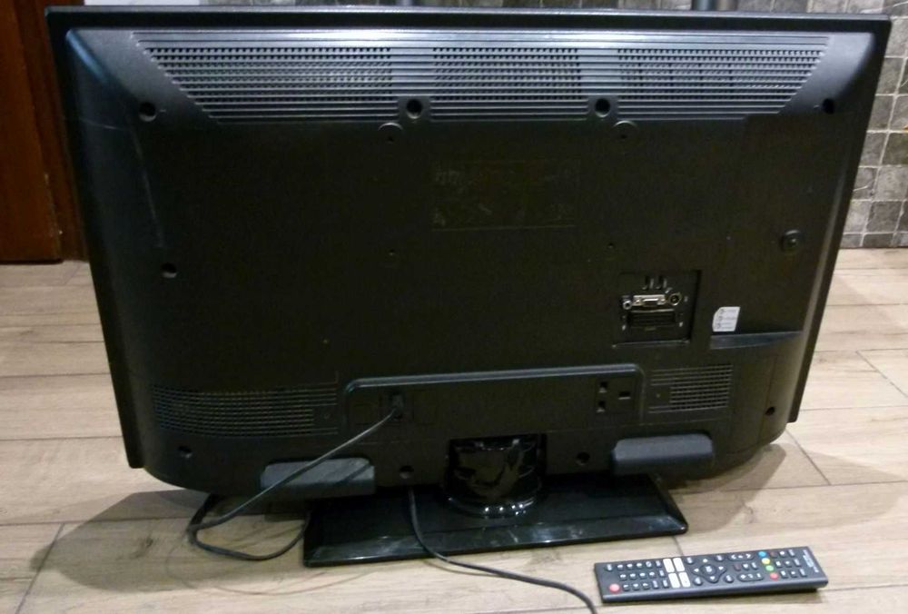 Telewizor Sharp 32'' LED HDMI + pilot SPRAWNY