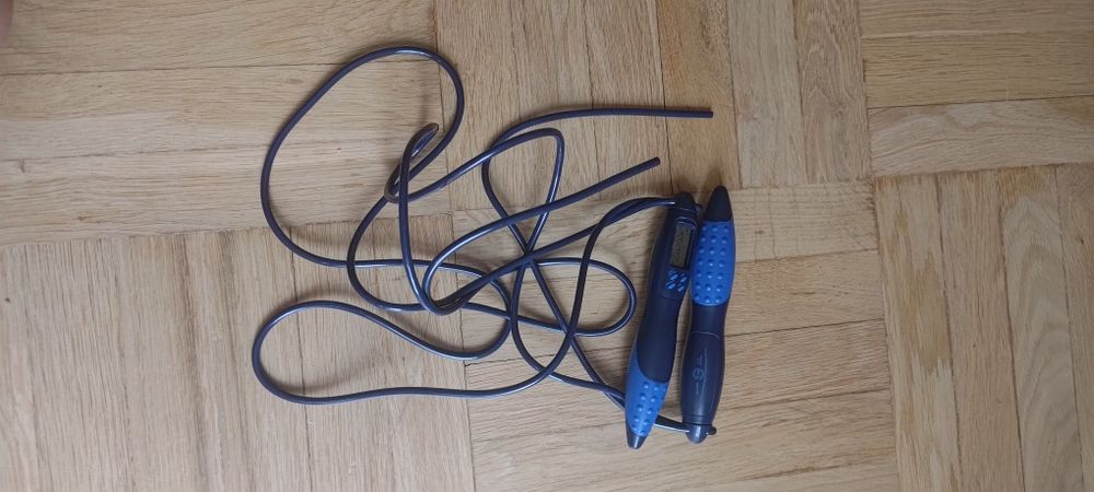 Skakanka z pomiarem elektronicznym Tchibo