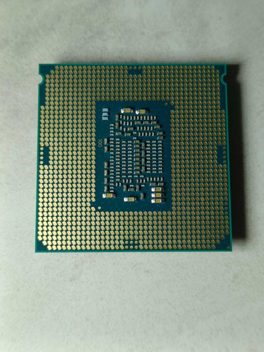 Процесор Intel Core i3-9100F - LGA1151 - 4 ядра 4.2GHz