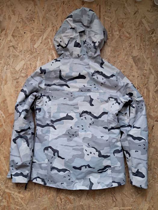 Лыжная куртка Oakley (женская)