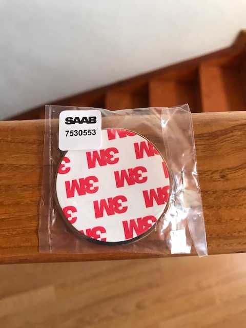 Saab 900 modelos Coupé Hatchback emblema porta da mala NOVOS