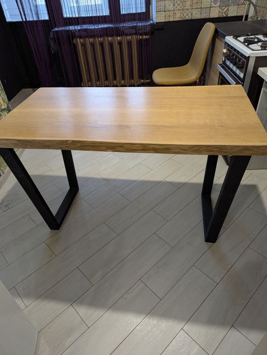 Продам стіл кухонний б/в