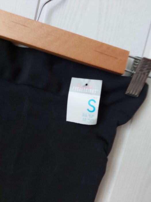Bielizna modelująca wyszczuplajaca spodenki push up czarne M/L