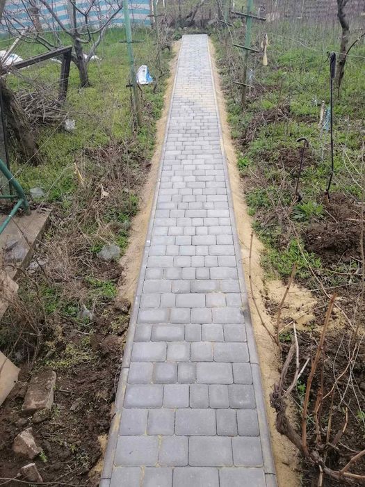 Укладка тротуарной плитки