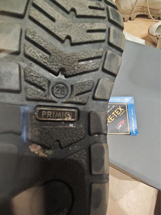 Buty zimowe Primigi r. 28