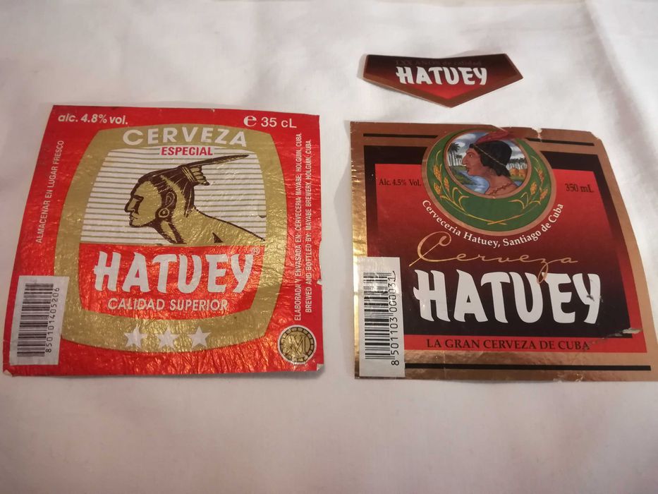 Cintas de charutos, rótulos de cerveja e de caixa de charutos cubanos