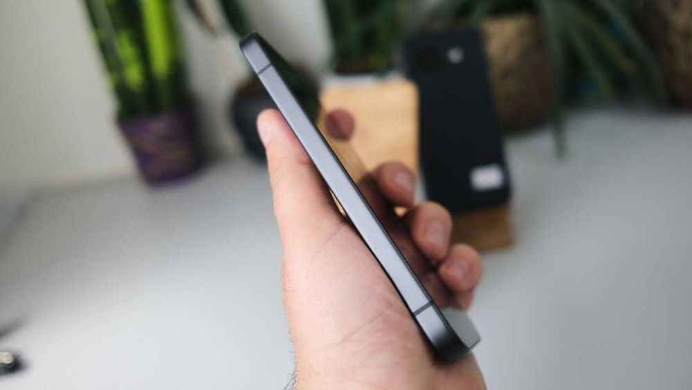 Google Pixel 9a 8/128GB Obsidian без вигорань гарний стан