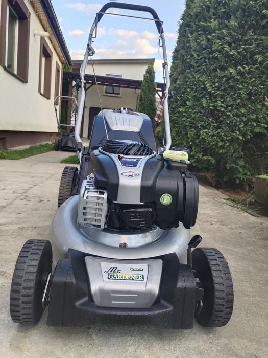 Газонокосарка бензинова Mr.Garden Briggs Stratton 450series 
450series