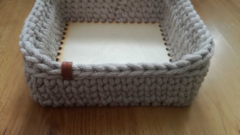 Koszyczek, organizer na drobiazgi 20x20