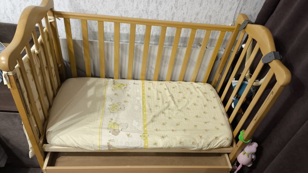 Ліжечко дитяче, колиска