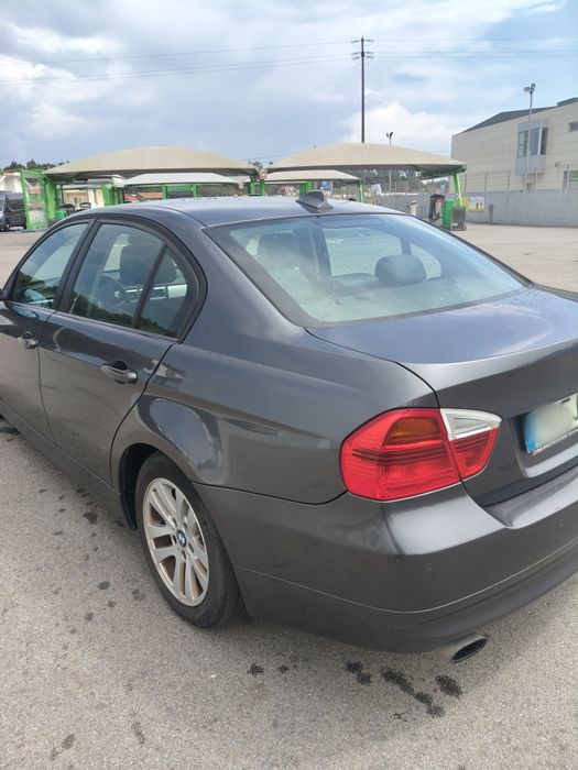 BMW e90 316i  bom estado