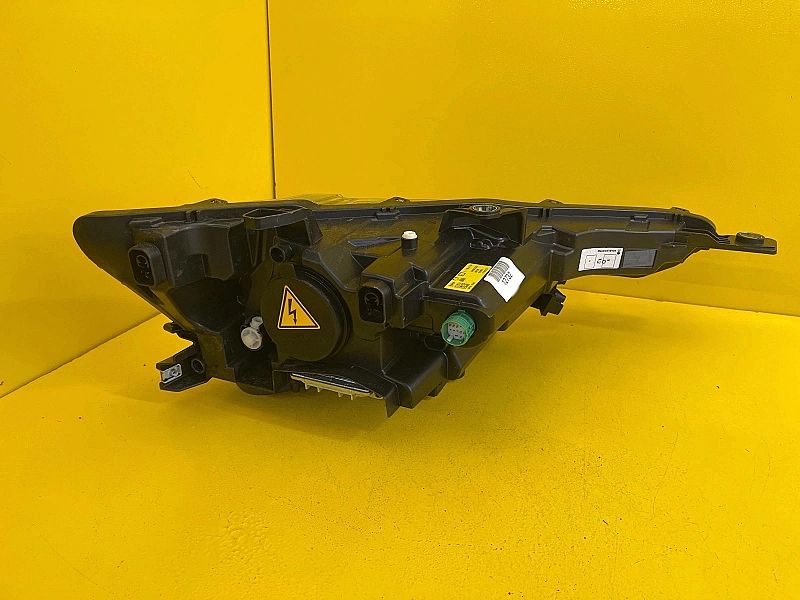 Lampa Lewa Maserati LEVANTE XENON LED