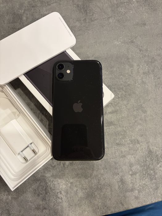 IPhone 11 64 gb.