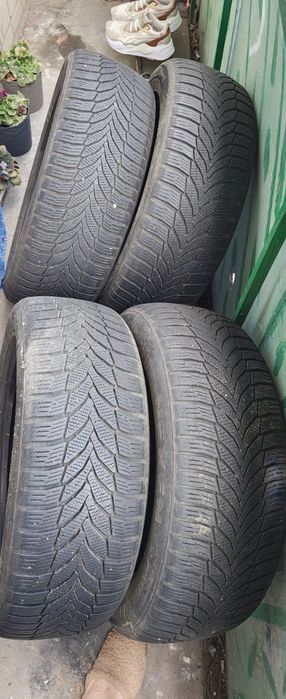 Зимові шини 215/55R17 NEXEN Корея
