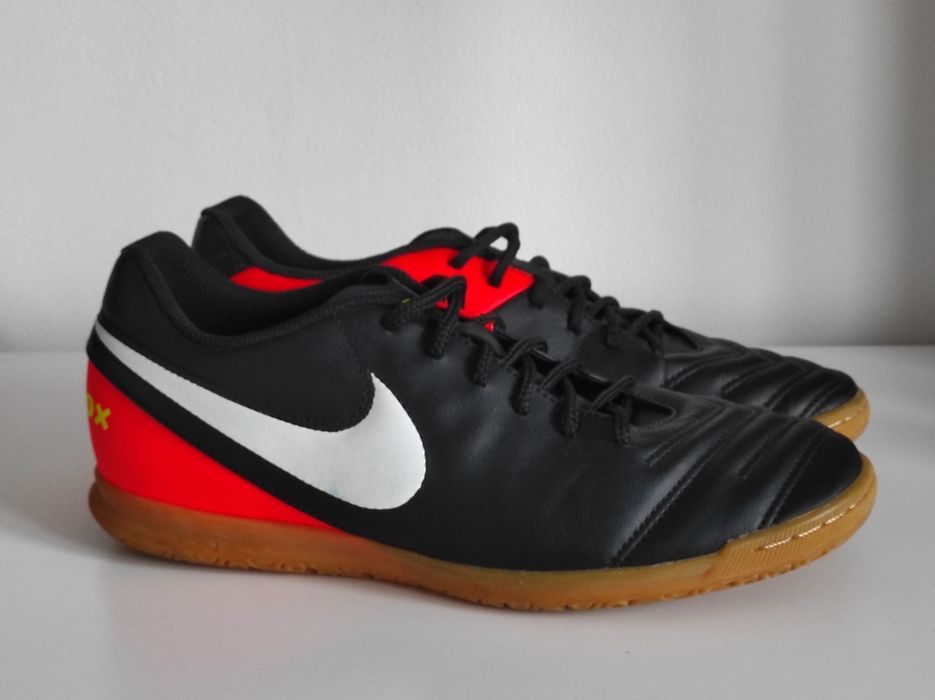 Nike Tiempo Rio III IC