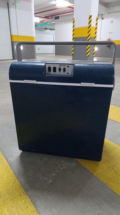 Geleira elétrica Outwell ECOcool Lite 24L 12V 230V azul escuro