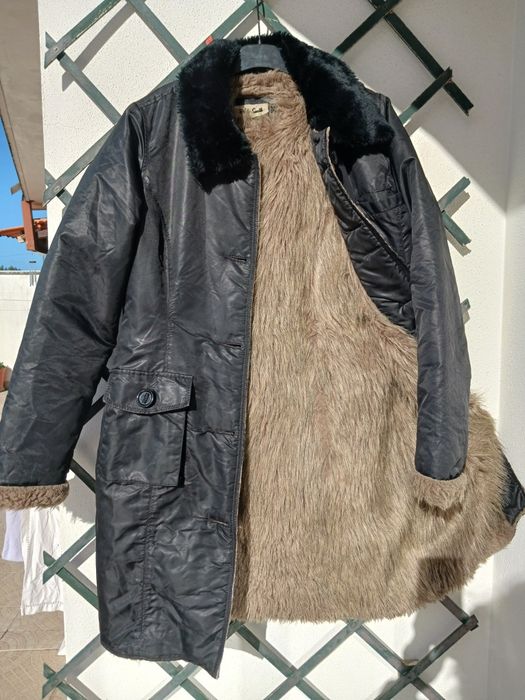 Casaco impermeável forrado a pêlo