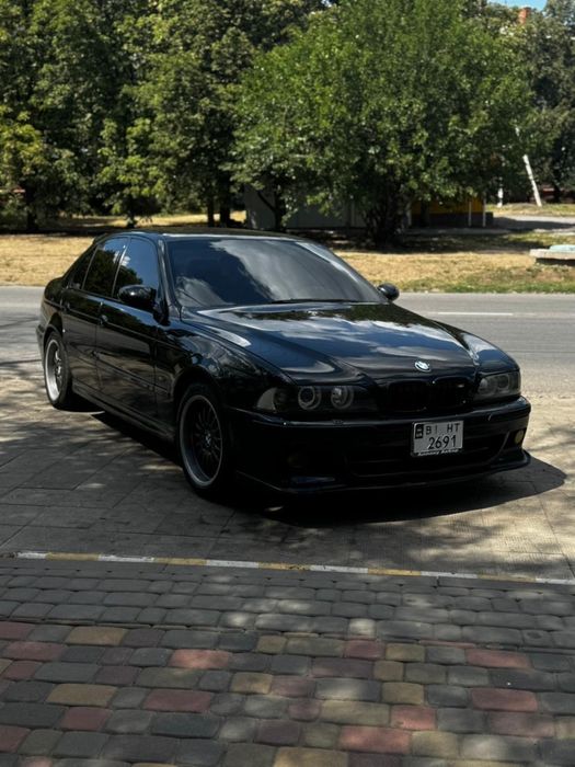 БМВ е39 М-пакет.