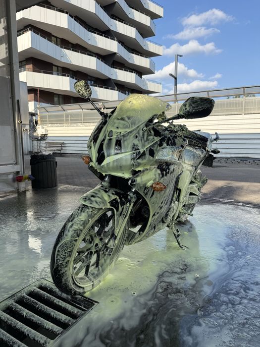 Продам honda Cbr 400r
