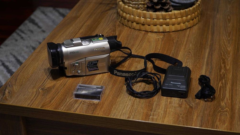 Kamera na kasety MiniDV Panasonic NV-DA1 Sprawna