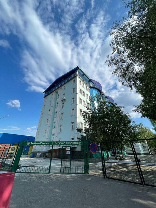 Сдам офісне приміщення. Троєщина. Можна під медцентр.