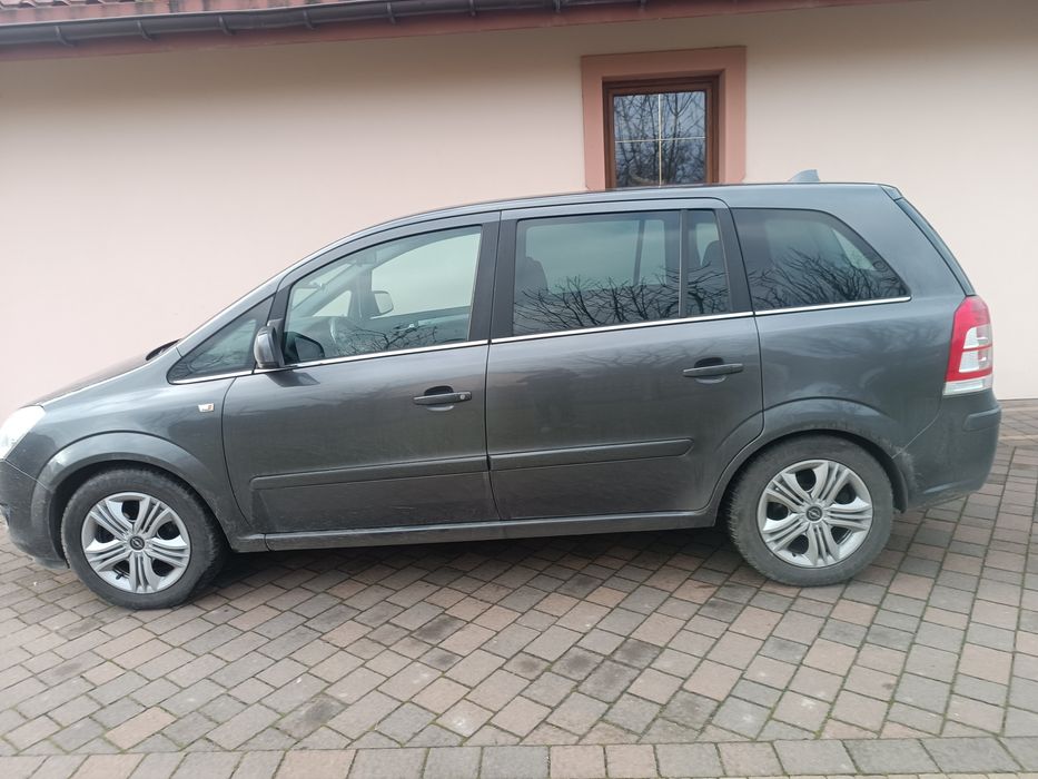 Opel Zafira 2 , 2010r. 1.7 diesel 125KM
