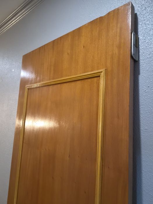 Vende-se  portas usadas para o interior