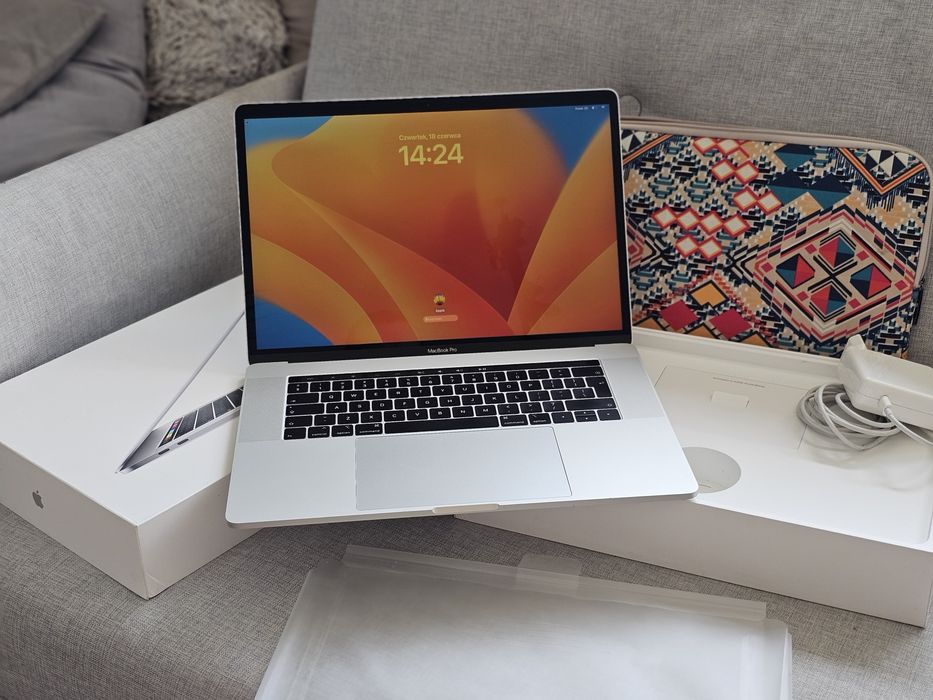 Idealny Laptop Macbook PRO i9 512SSD + RADEON - 1 Właściciel