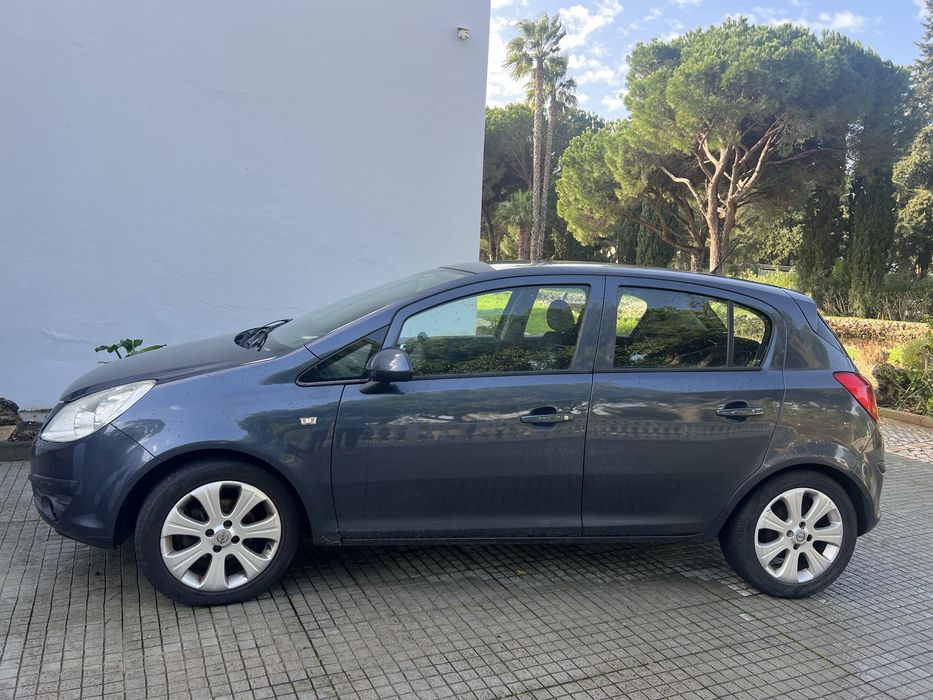 Opel  corsa 2008